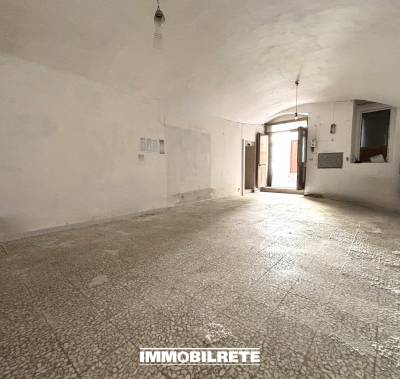 LOCALE DEPOSITO 