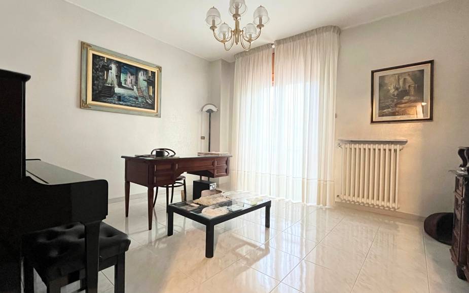 HOUSE ALTAMURA 