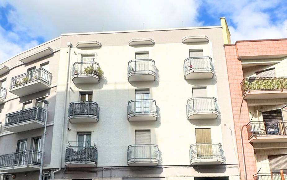 HOUSE ALTAMURA