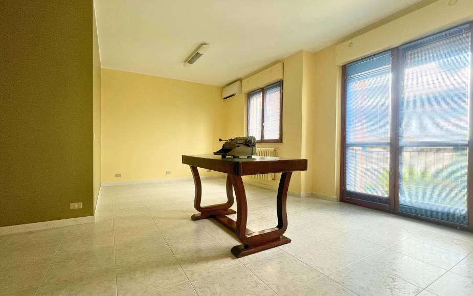 OFFICE ALTAMURA