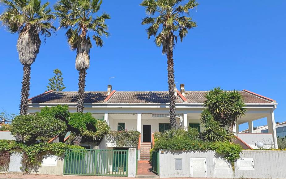 INDEPENDENT SOLUTION METAPONTO - 1 KM FROM THE SEA