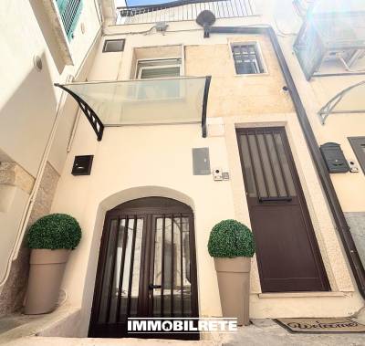 HOUSE ALTAMURA 