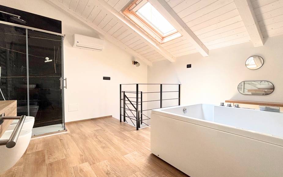 HOUSE ALTAMURA 