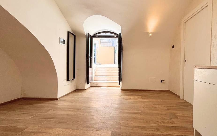 HOUSE ALTAMURA 