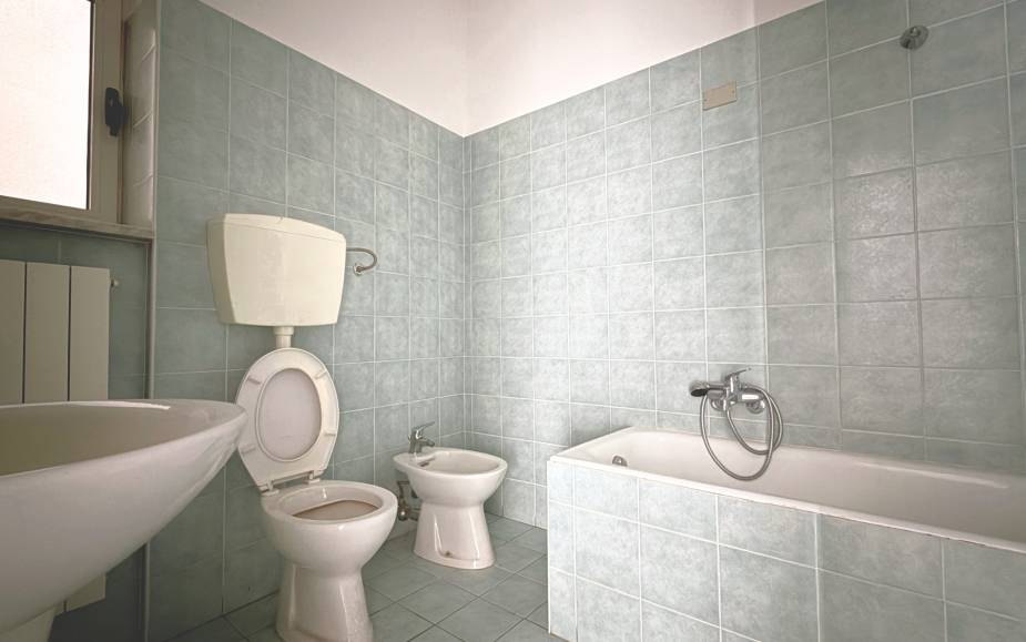 CASA SANTERAMO - VIA GIULIO CESARE