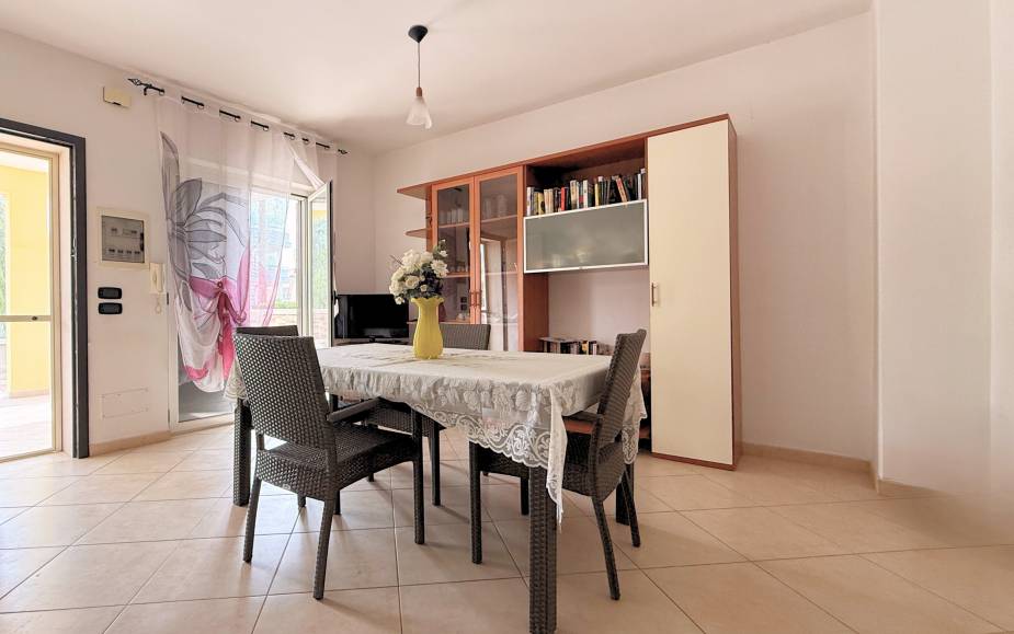 CASA GINOSA - VIALE PITAGORA