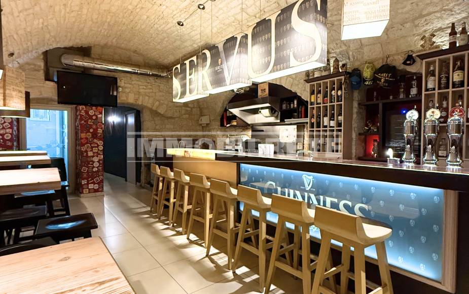 ATTIVITÀ COMMERCIALE SANTERAMO IN COLLE