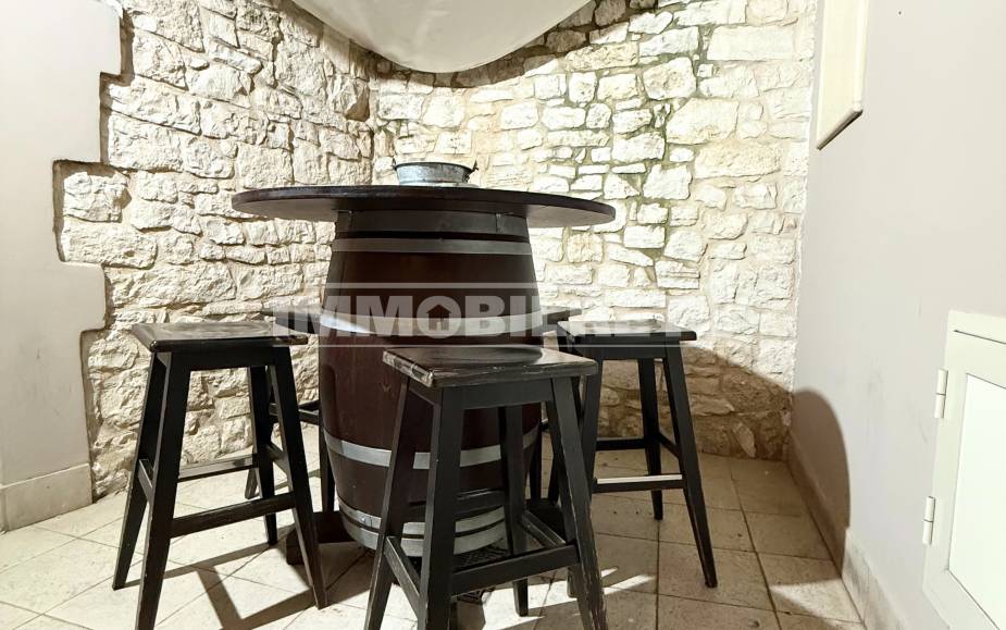 ATTIVITÀ COMMERCIALE SANTERAMO IN COLLE