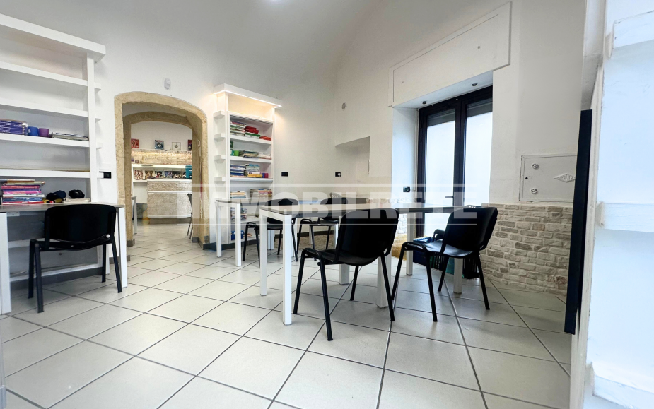 LOCALE COMMERCIALE ALTAMURA