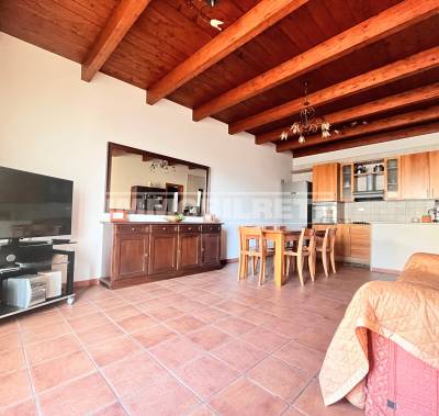  ALTAMURA HOUSE