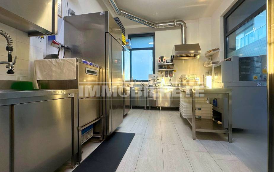 ATTIVITA' COMMERCIALE  ALTAMURA
