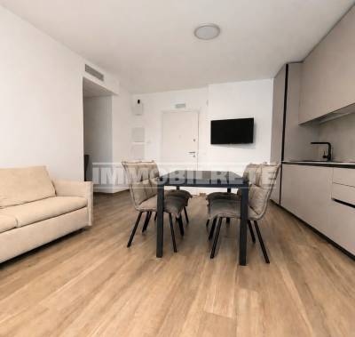 HOUSE BARI