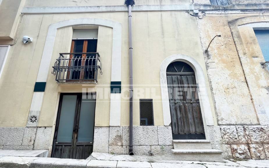 DETACHED PROPERTY ALTAMURA