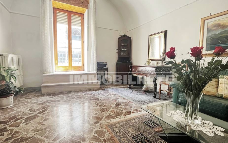 DETACHED PROPERTY ALTAMURA