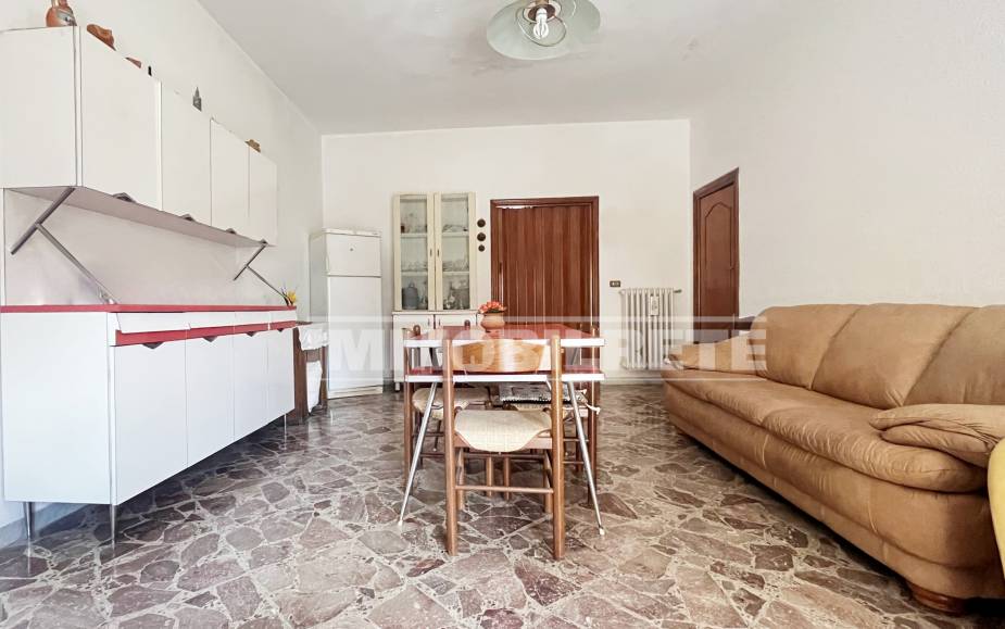DETACHED PROPERTY ALTAMURA